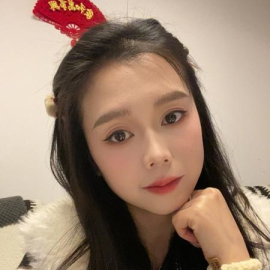 肤白清纯邻家颜值妹子